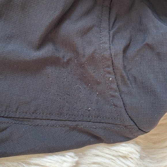 24 Columbia Black Button Up Shirt Small | Outdoor Hiking Camping Travel Top - Picture 6 of 7